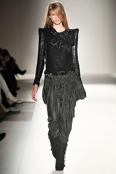 Look 1